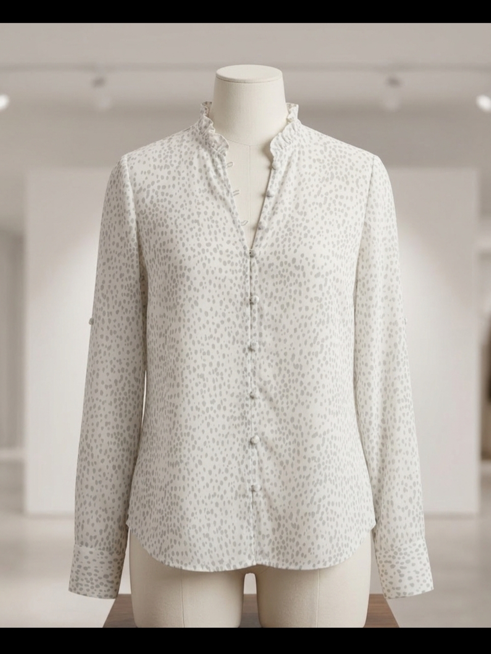 Express White Button-Front Ruffle Collar Blouse with Gray Speckle